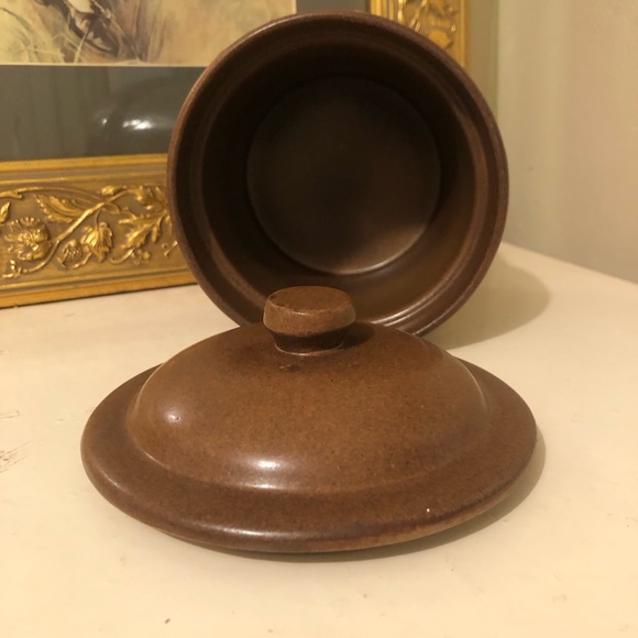 8037 Vintage Pottery Craft Jar with Lid Cocoa Brown Tan Black Knobbed Lid - Picture 8 of 13